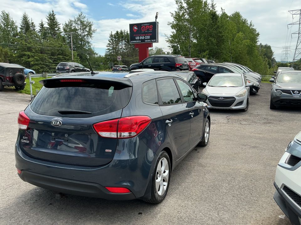 Kia Rondo 2014 - Image 8