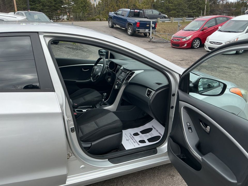 Hyundai Elantra GT 2014 - Image 16