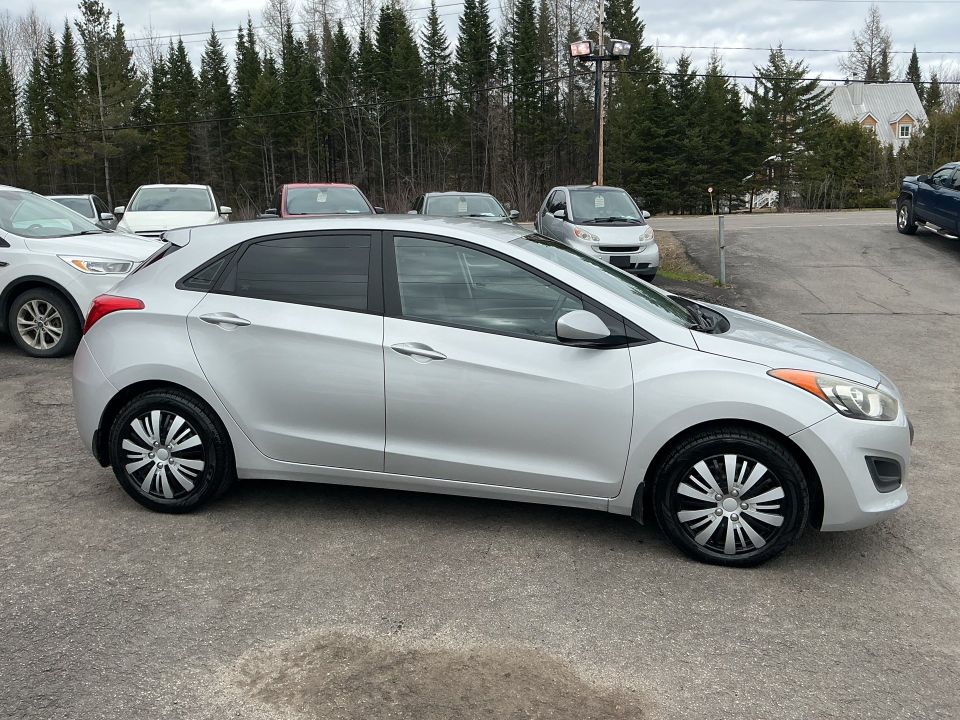 Hyundai Elantra GT 2014 - Image 9